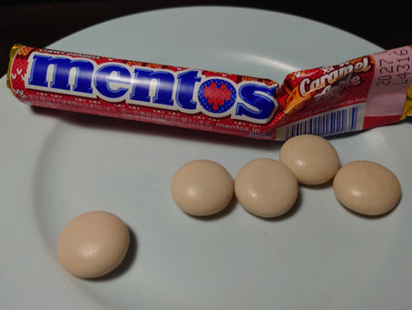 メントスの、キャラメルアップル味です