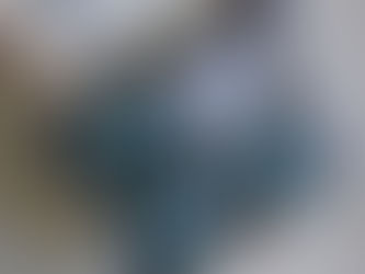 北海道土産の定番、「石屋製菓」の白い恋人です