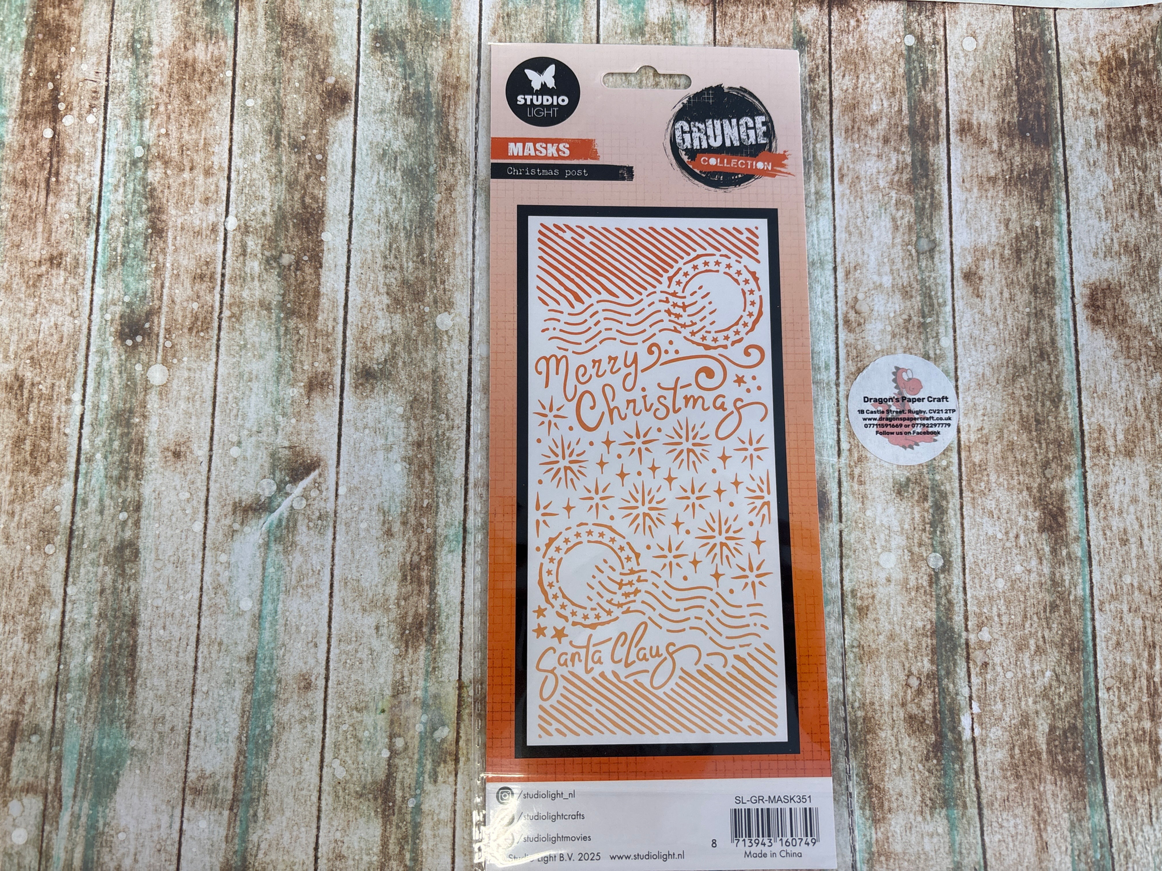 STUDIO LIGHT  MASKS - GRUNGE COLLECTION  -  CHRISTMAS  POST - 21cm x 10cm