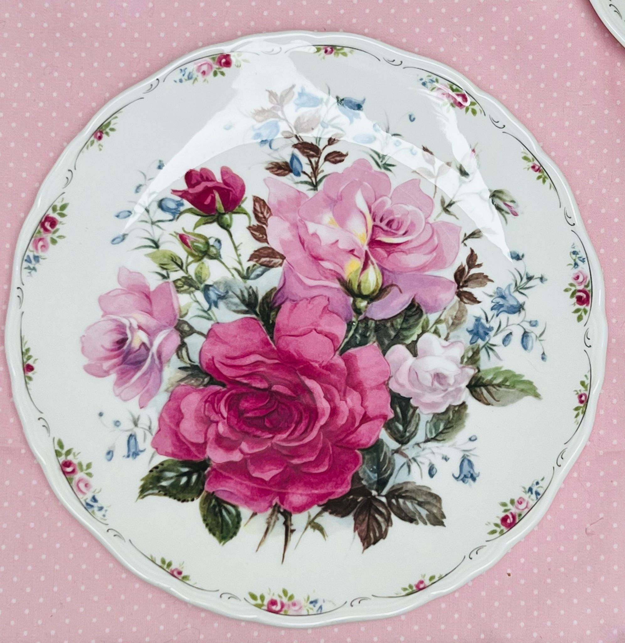 Piatto da collezione Garden "First love"Royal Albert 