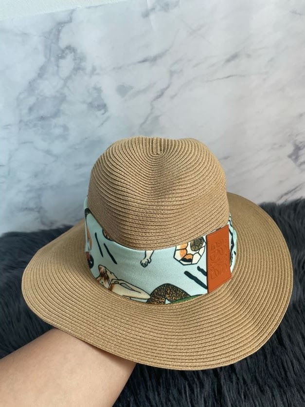 Thumbnail: Loewe Hat