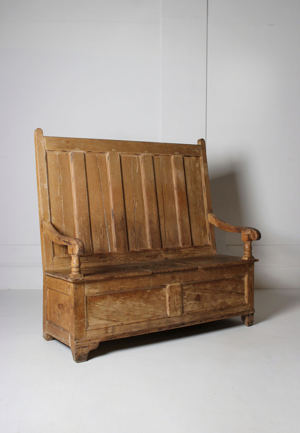 Thumbnail: 19th century box settle