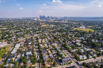 2730 Cochrane Road NW - 016.jpg