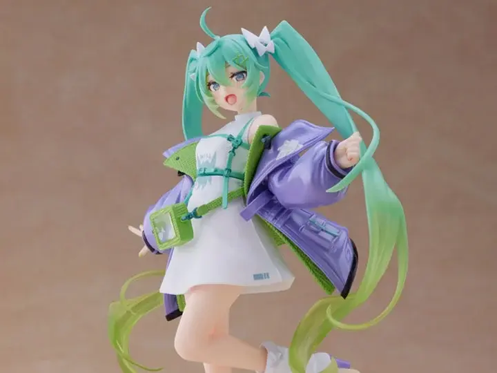 Vocaloid Fashion Hatsune Miku (Sporty Ver.) Figure