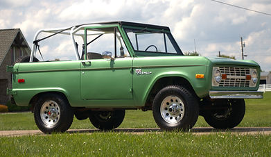 1972 Ford Bronco Seafoam 1786 (1).jpg