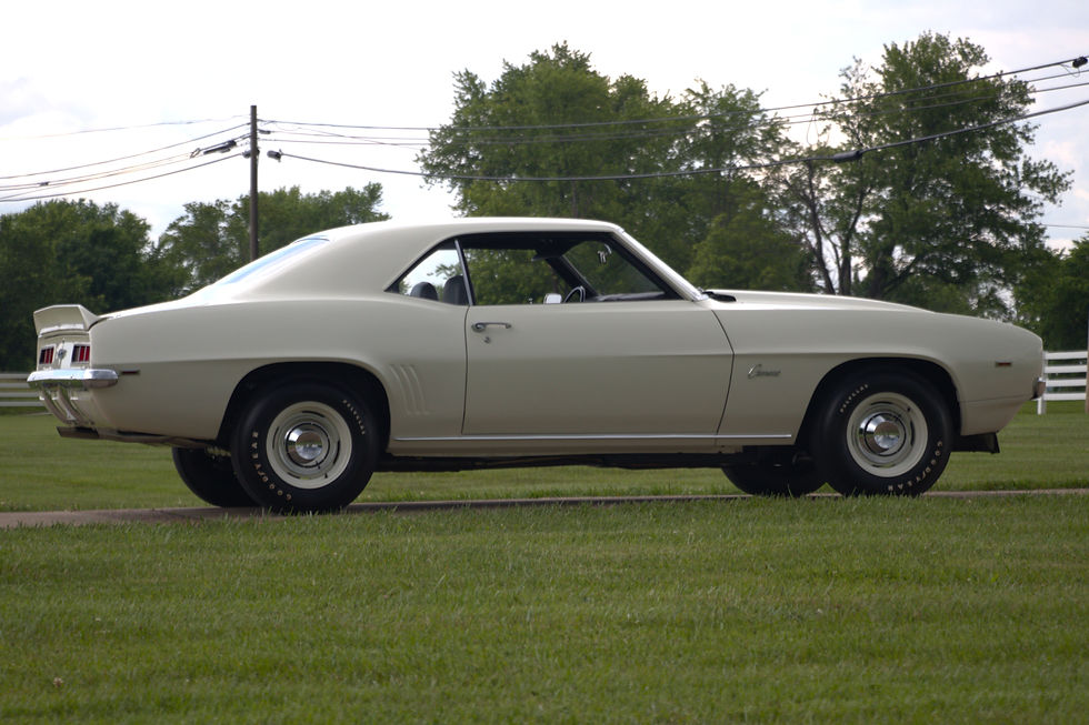 1969 Chevrolet COPO Camaro White 0826 (24).jpg