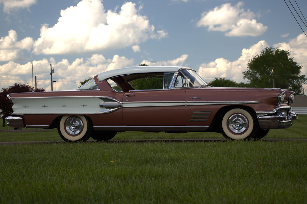 1958 Pontiac Bonneville (36).jpg