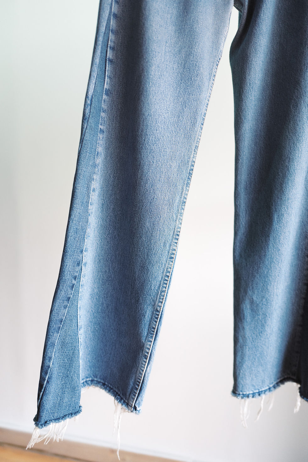 Thumbnail: 1997 Levi’s 501 two-tone flare, item no. 02-10490