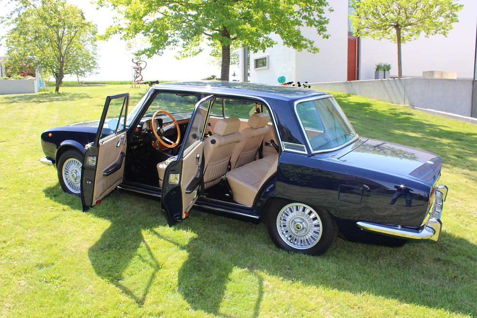 Thumbnail: Alfa Romeo 2000