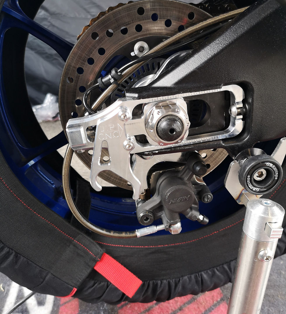 Suzuki GSXR 1000 L7-present Chain Adjuster Lifters - Plain Aluminum