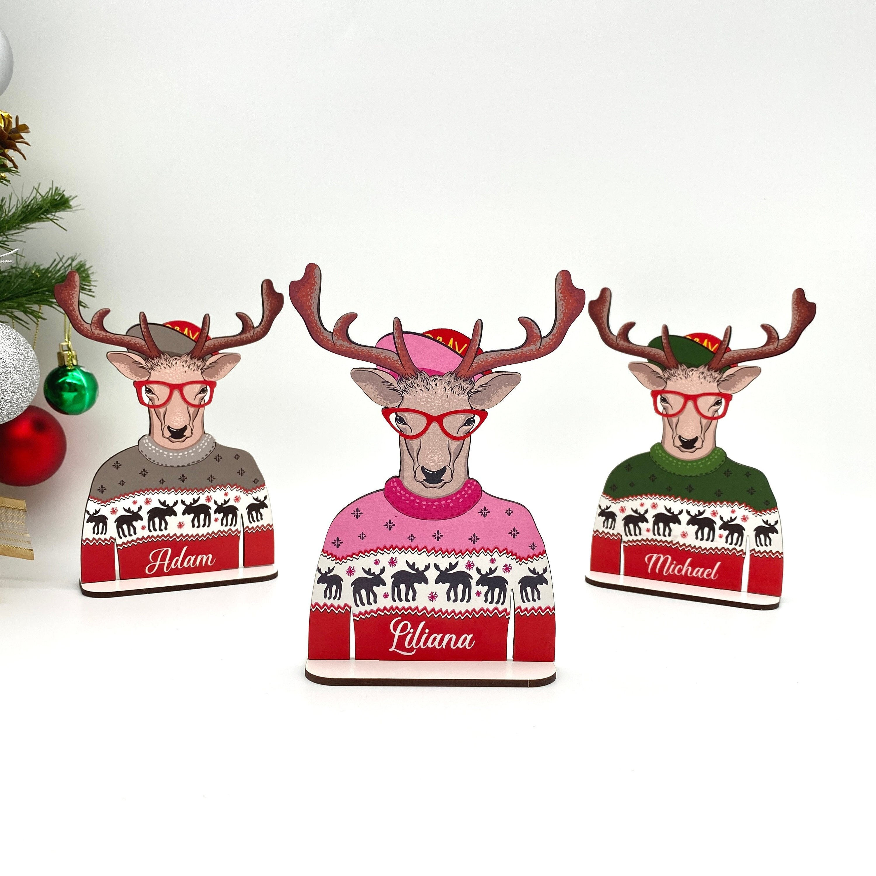 Personalized Wooden Reindeer Decors, Christmas Table Settings, Christmas Family