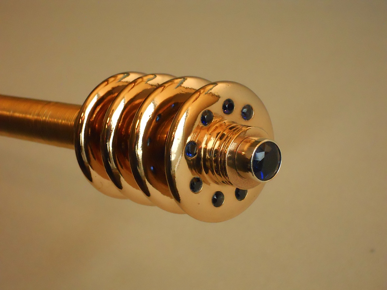Level 2 Sacred Staff in Brass detail