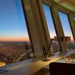 aussicht über berlin aus restaurant