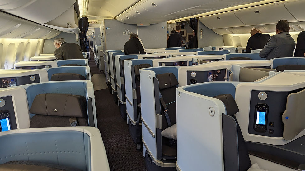 KLM-Business Class: Mehr Beinfreiheit geht nicht / Foto: Jana Kaminski