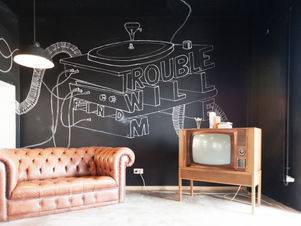 Michelberger Hotel Berlin: Zuhause auf Zeit für Rockstars, Models, Rennfahrer und Almdudler