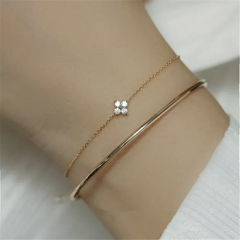 Miniatura: Hermoso brazalete bañado en 14k de zirconia