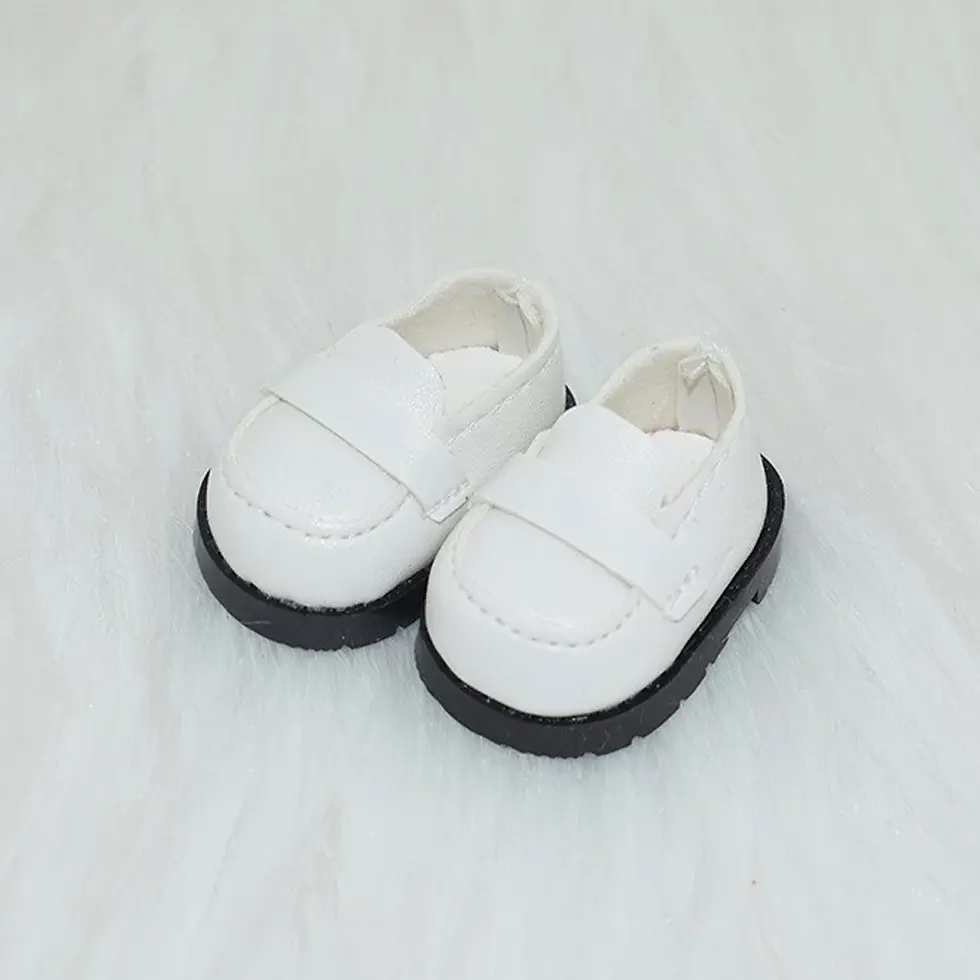 Miniature : Choix de 12 habits et 2 couleur de soulier pour poupée Labubu