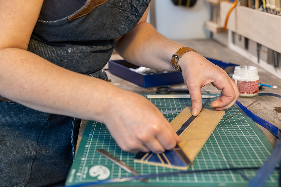 Réalisation marqueterie de paille
