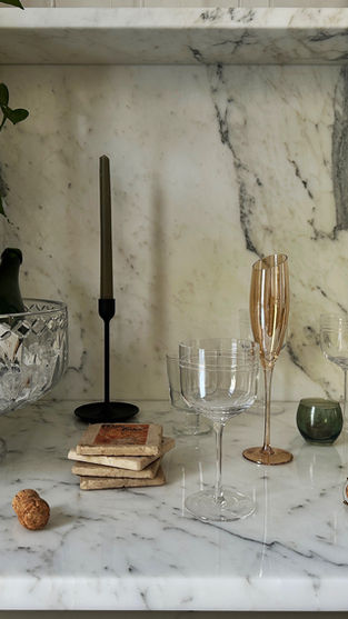 Hosting Solutions: The Self Serve Champagne Bar