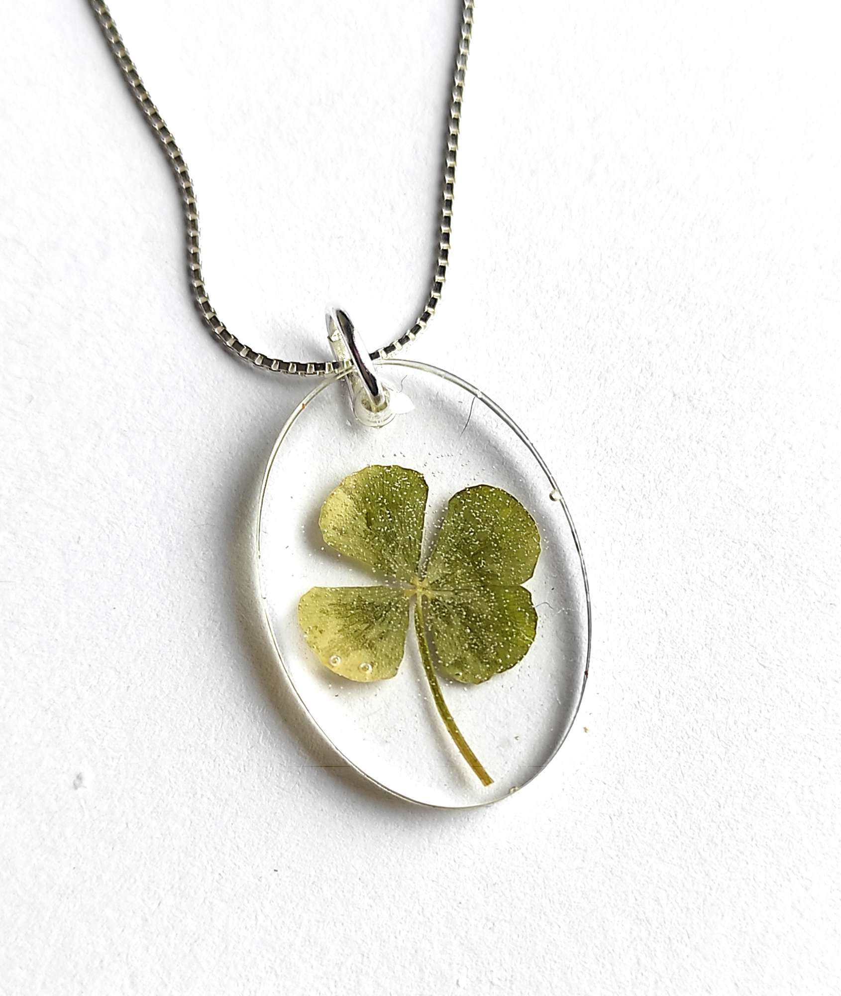  Pendentif Délicatesse trèfle 