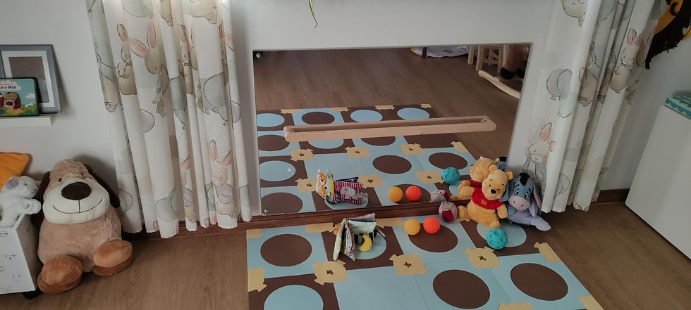 Miniatura: ESPELHO COM BARRA MONTESSORI