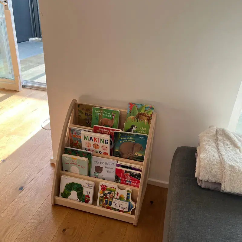 Miniatura: ESTANTE PARA LIVROS MONTESSORI