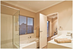 023 - Manfredini Display