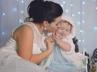 Mutter mit Baby weihnachtlich.jpg