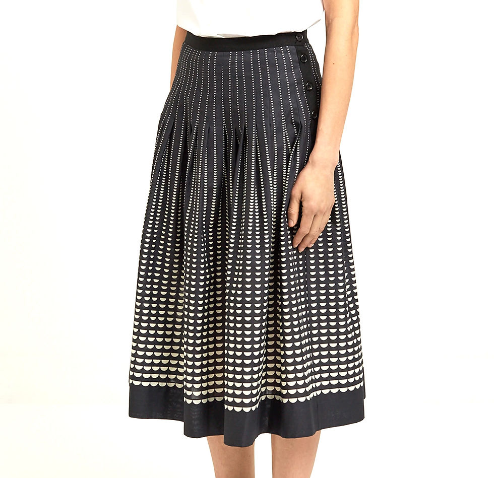 Thumbnail: Margaret Howell Half Moon Printed Skirt sz 14