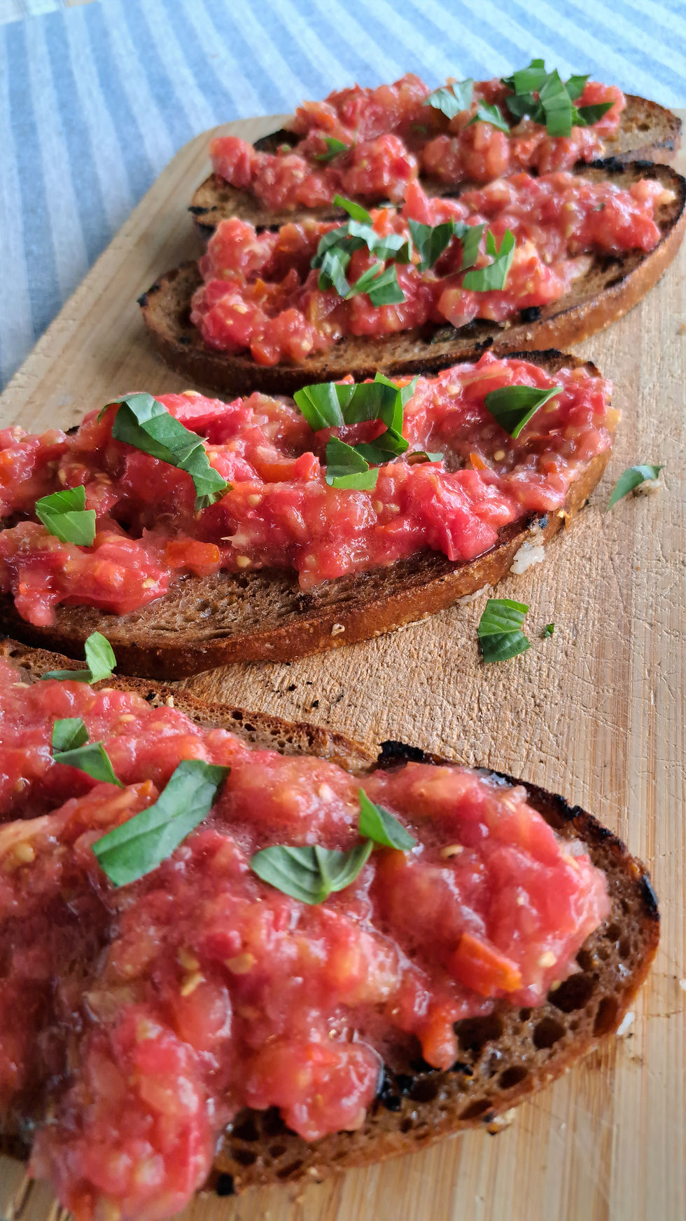 Pan con Tomate