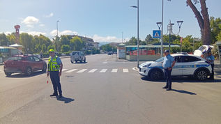 Polizia locale di Scalea durante i controlli stradali  estivi
