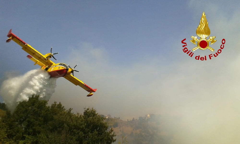 Vigili del fuoco, canadair,
