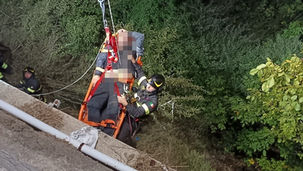“Vigili del Fuoco Cosenza in intervento notturno a Donnici durante la Festa dell’Uva”