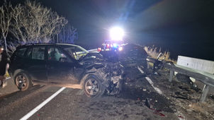 Vigili del Fuoco intervengono su incidente stradale Statale 18 Campora San Giovanni auto distrutte