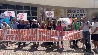 Paola, ospedale: sit-in di protesta alla Regione. Il comitato difende il San Francesco