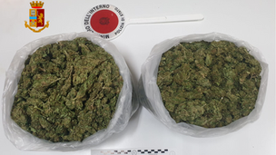 Quattro giovani con 2 Kg di marijuana; arrestati a Corigliano Rossano