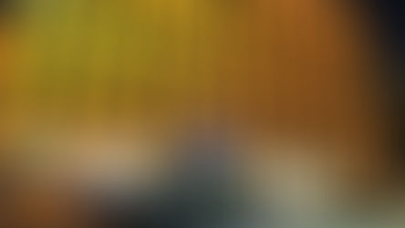 Militari della Guardia di Finanza di Catanzaro davanti alla sede ASP durante le indagini