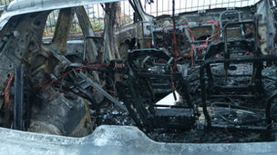 Incendio a San Nicola Arcella, auto del sindaco distrutta dalle fiamme: si sospetta il dolo