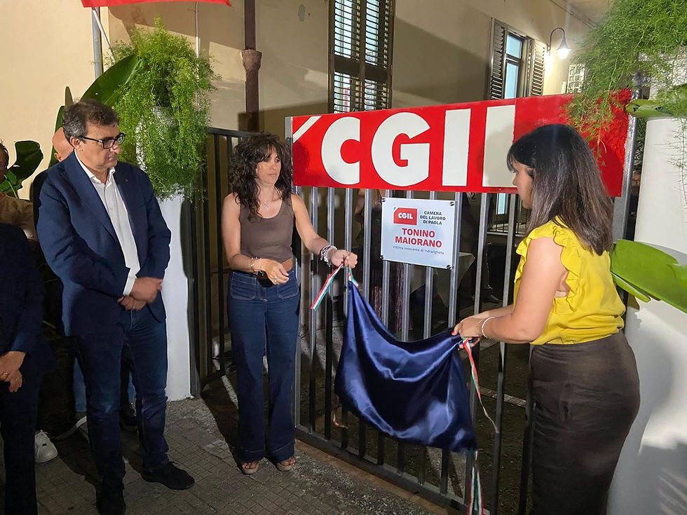 Cerimonia nella sede Cgil di Paola per l’intitolazione della Camera del Lavoro a Tonino Maiorano