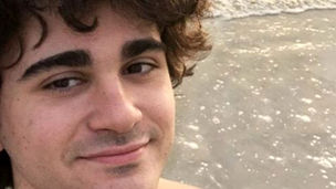 Paola, un'edicola votiva per ricordare Giuliano De Seta. Lo studente lavoratore deceduto a 18 anni