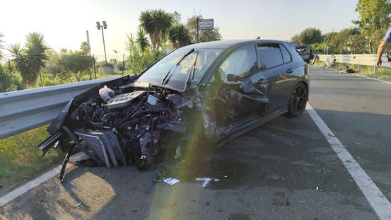 Grave incidente stradale a Pietrapaola, nel cosentino: otto feriti
