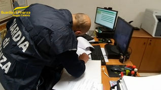 Finto centro di formazione: eseguite dieci ordinanze di custodia cautelare