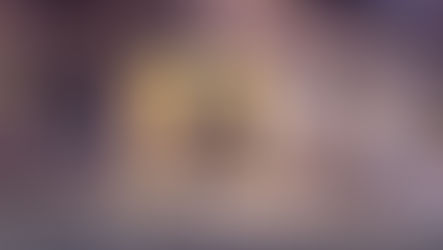 Danni all’ingresso delle Poste di Lauropoli dopo l’esplosione