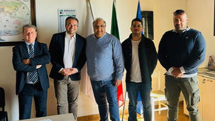 Il sindaco Saverio Bellusci e i rappresentanti di Noi Moderati a Grisolia