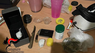 Corigliano Rossano, droga: sei involucri di eroina; arrestato