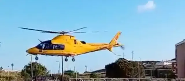 Coreca, resta senza chiavi e prova dal balcone: grave caduta