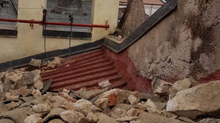 Nel vibonese un fulmine colpisce la croce della chiesa: crolli di calcinacci
