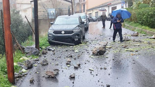 Caduta massi a Cassano allo Ionio per il maltempo