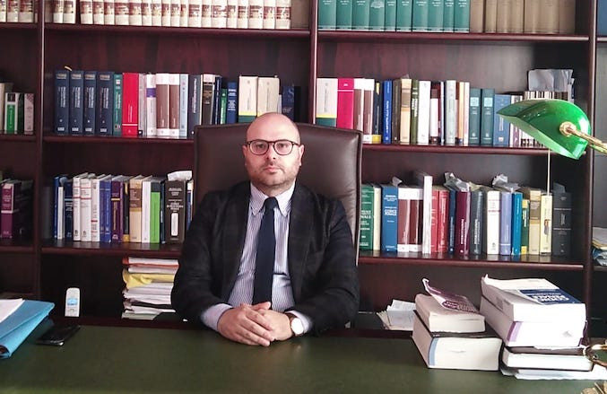 L'avvocato Antonio Crusco