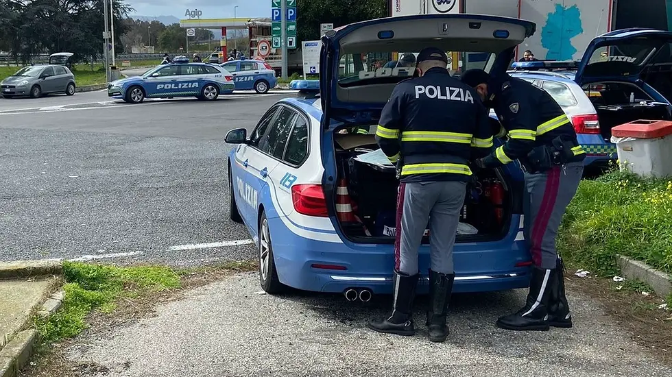 Rosarno, bisarca ignora la sirena sull’A2: autista denunciato per ebbrezza
